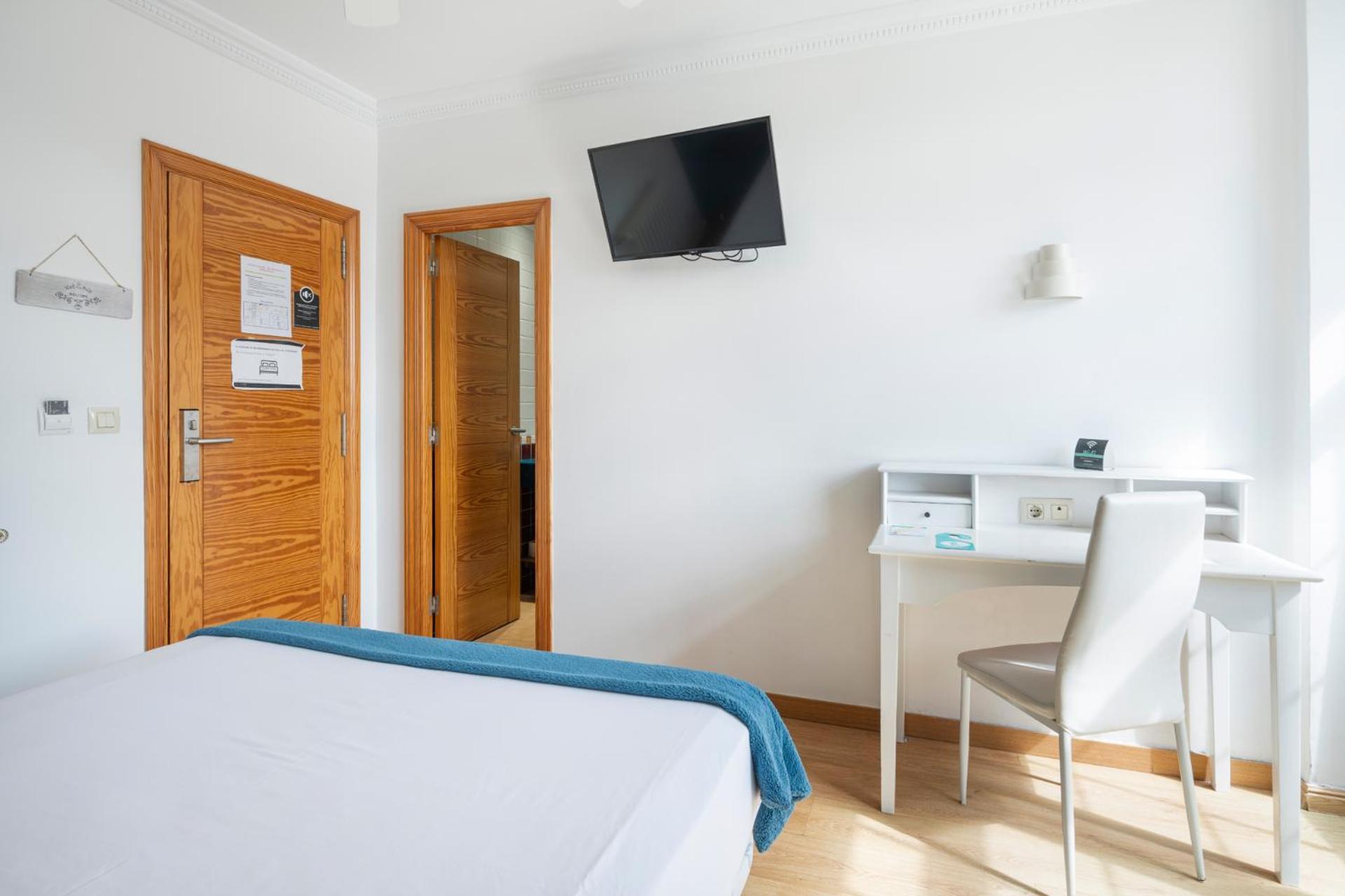 Hotel Alda Puerta Del Sol Vigo Exterior photo